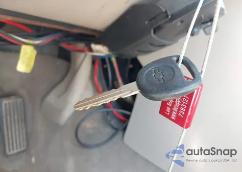 2002 Chevrolet Silverado 2500Hd Lt z USA, uszkodzony, nr VIN 1GCHK23102F187656